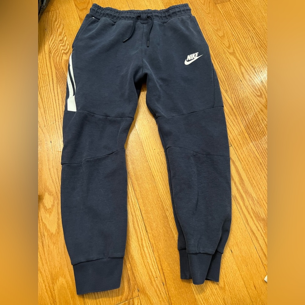 Nike tech joggers